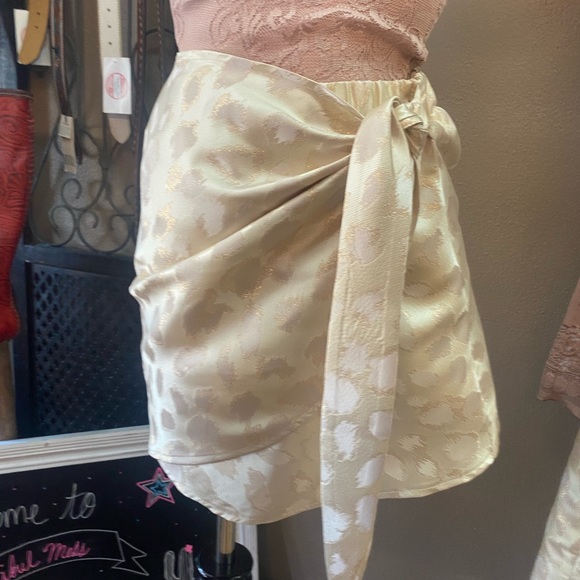 NWT Goldie Leopard Wrap Skirt by Judith March - Picture 3 of 5